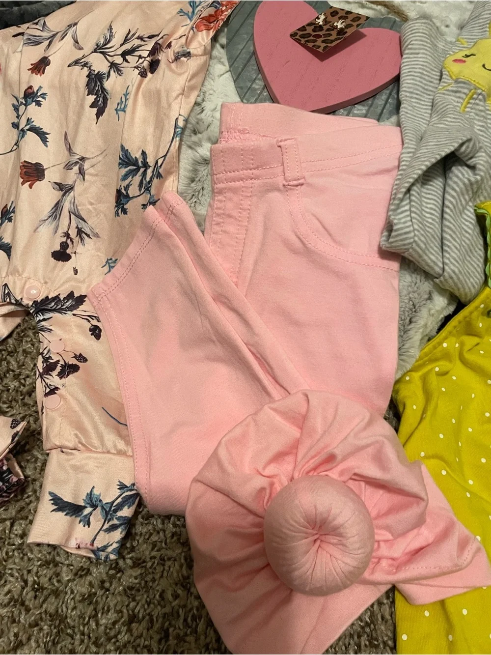 Baby Girl 7 Pieces Bundle size 24 M Carter’s & Garanimals Jumper, pants + more - Picture 7 of 11